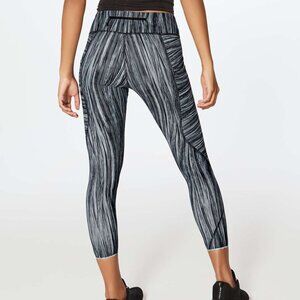 Women's Black and Gray Patterned Leggings